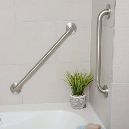 02_Ss Grab Bar Handle - Color: Silver