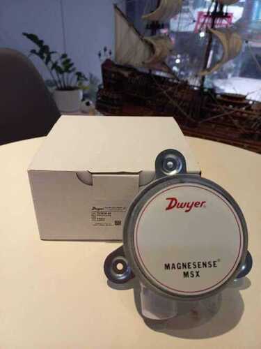 DWYER MSX-W12-IN Differential Pressure Transmitter