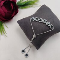 Classy Shiny Heart Shape Bracelet