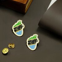 Metal Lapel Pin - Color: Multicolour