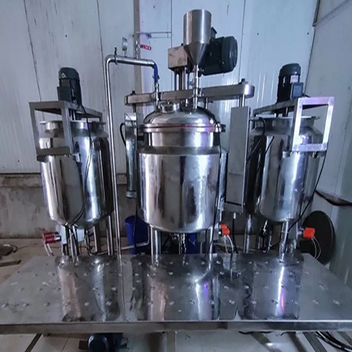 Liquid Syrup Pharma Plants - Capacity: 1000 Ltr/Hr