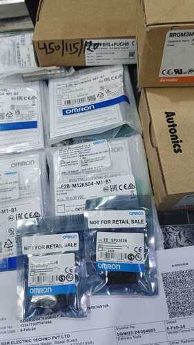 OMRON PHOTOMICROSENSOR, EE-SPX303N