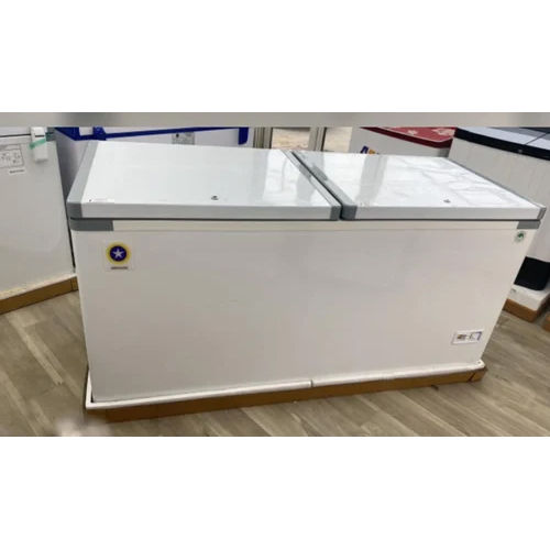 Blue Star Deep Freezer - Capacity: 100 Liter/Day