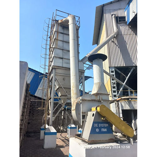 Industrial Dust Extraction System - Efficiency: 95 %