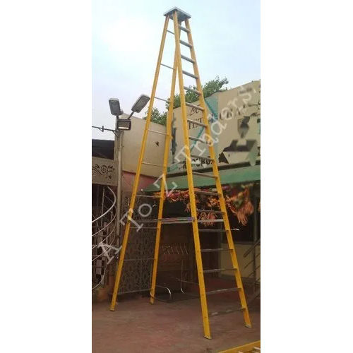 Fiber Glass Ladder - Feature: Shock Proof