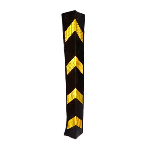 Rubber Pillar Corner - Color: Black