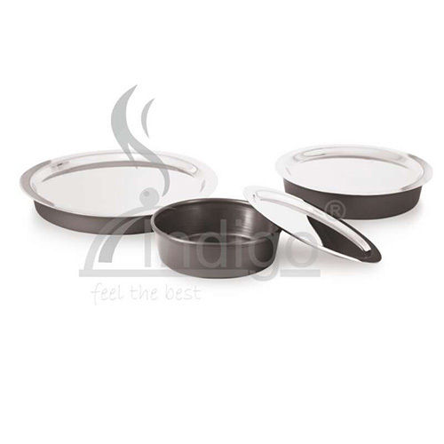 Pizza Pan Lid - Color: Silver And Black