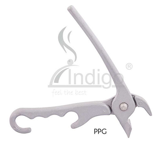 Pizza Pan Gripper - Color: Silver