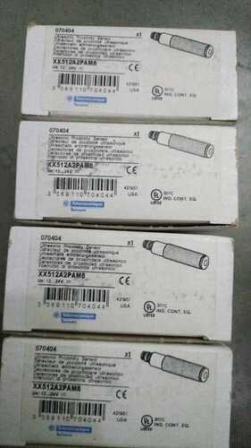 TELEMECANIQUE ULTRASONIC SENSOR,   XX512A2PAM8