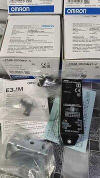 Omron Photoelectric Switch, E3jm-ds70m4t,e3jm-10m4-g-n - Automation Grade: Industrial