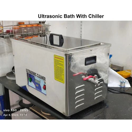 Ultrasonic Bath With Chiller - Color: Silver