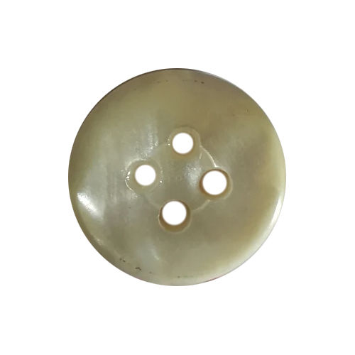 22 Ligne Polyester Perma Pearl Buttons - Color: Cream