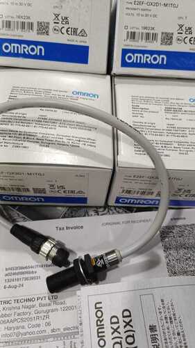 OMRON PROXIMITY SWITCH, E2EF-QX2D1-M1TGJ