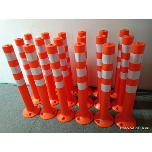 Plastic Bollard - Color: Belt Color Red/Blue