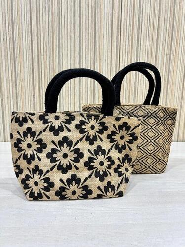 Stylish And Unique Printed Ladies Shopping Bag Jute Material