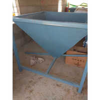Auto Manual Feeder Feeding System - Steel Material, Standard Size, Gray Color | Easy To Use Manual Technology For Precise Feed Control
