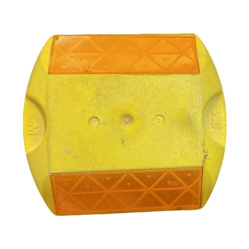 3m polycarbonate road stud