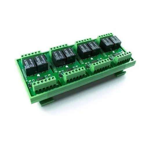 8 Channel Relay Card - Color: Green