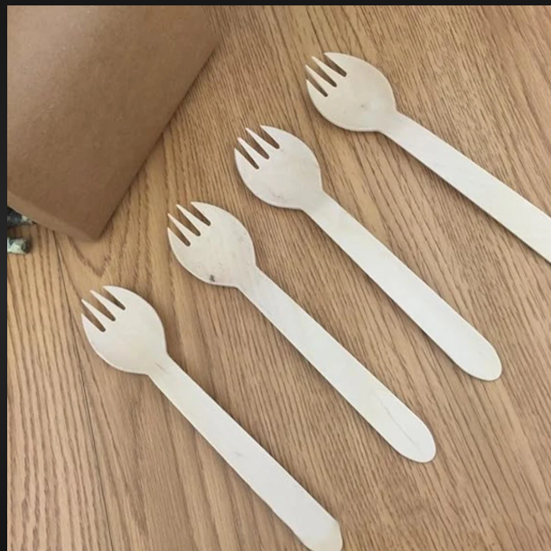 Wooden Spork 160mm - Smooth Natural Wood Finish, Eco-Friendly and Sustainable Design for Everyday Use and Outdoor Activities