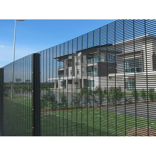 Mesh Fencing - Color: Black