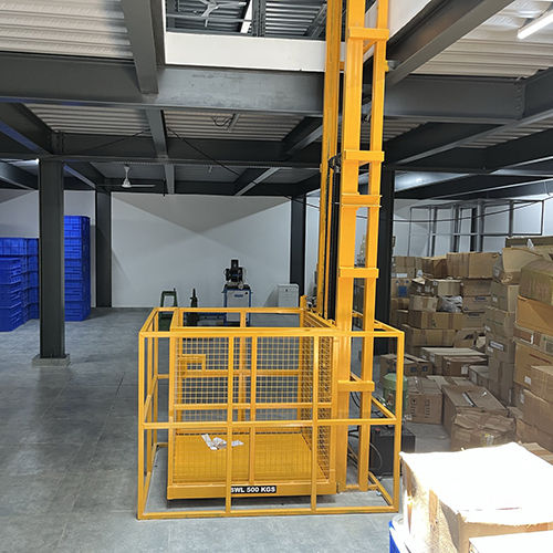 Goods Lift 500Kg - Material: Galvanized Steel