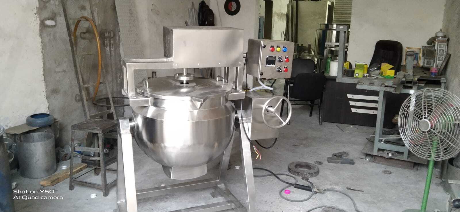 Sauce making machine