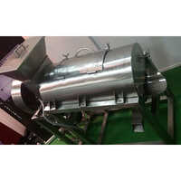 Apple Pulper Machine - Capacity: 120 Kg/hr