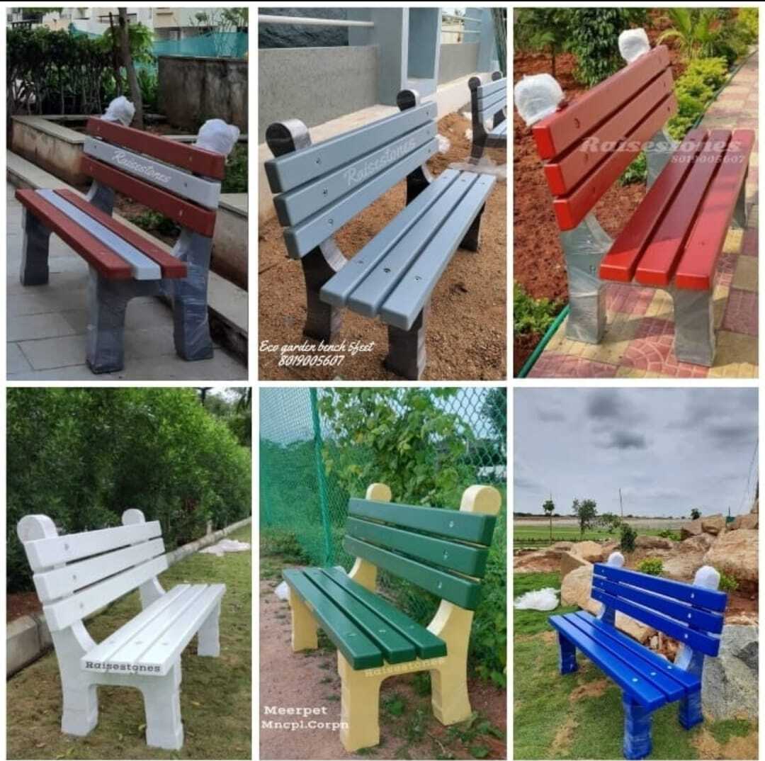 RCC HEAVY BENCHES WITH TABLE