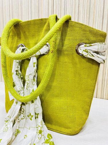 Trendy Green Jute Bag with Inner Pocket for Outdoor Use Fashionable Shopping Bag