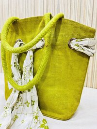 Trendy Green Jute Bag with Inner Pocket for Outdoor Use Fashionable Shopping Bag