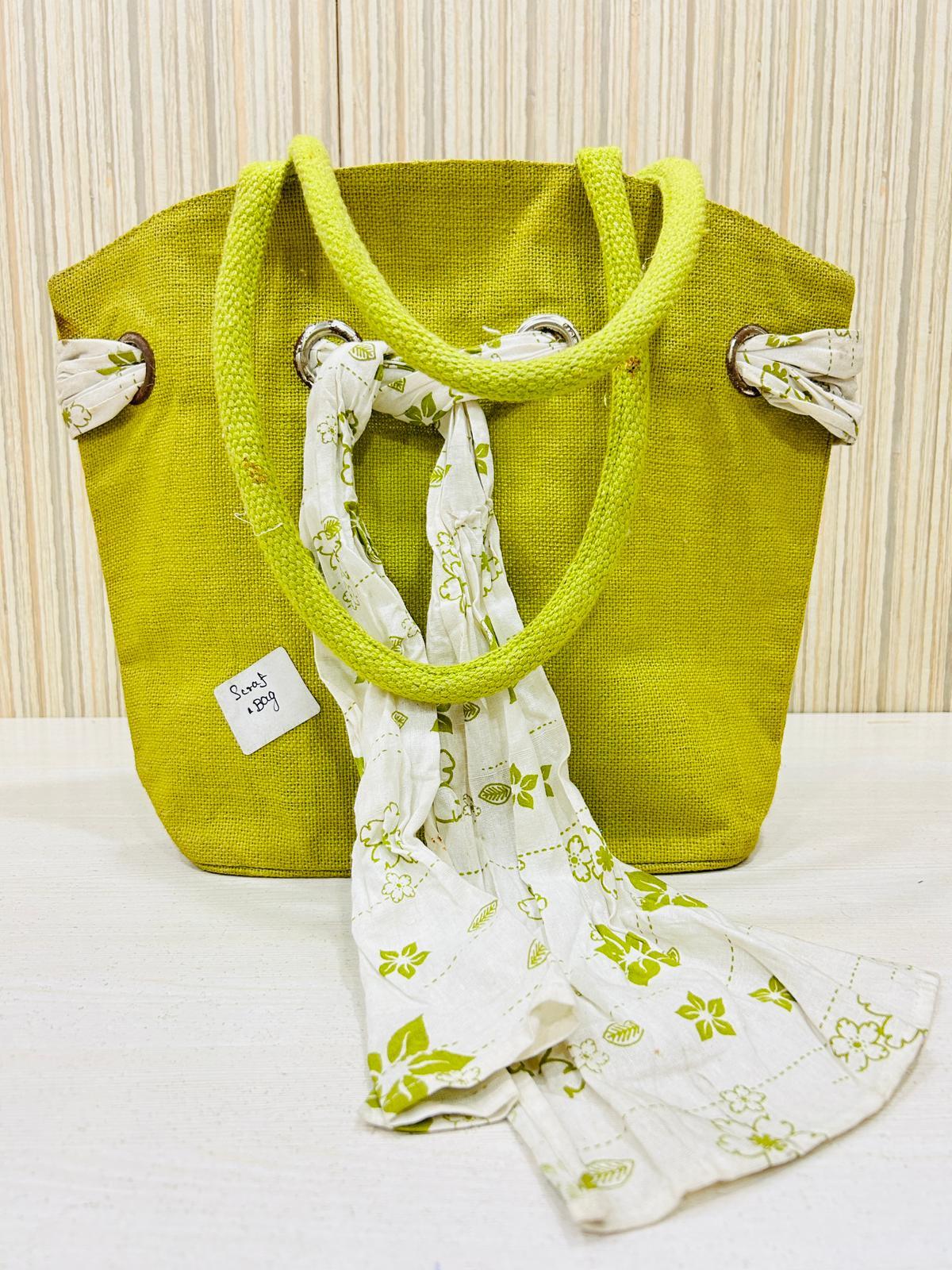 Trendy Green Jute Bag with Inner Pocket for Outdoor Use Fashionable Shopping Bag