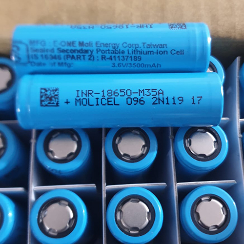 3.6V 3500 Mah Li-Ion Cell - Sealed Type: Metal