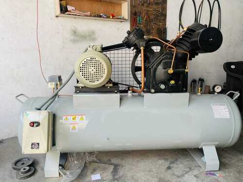 AIR COMPRESSOR