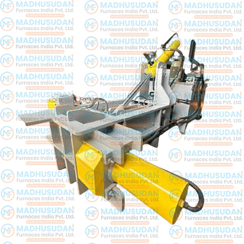 Horizontal Baler Machine