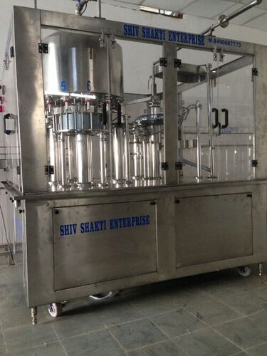 Mineral water filling machine