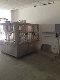 Mineral water filling machine