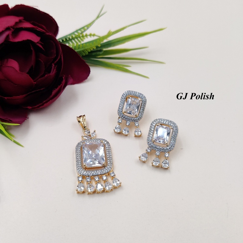 Trendy Designer American Diamond Locket Set