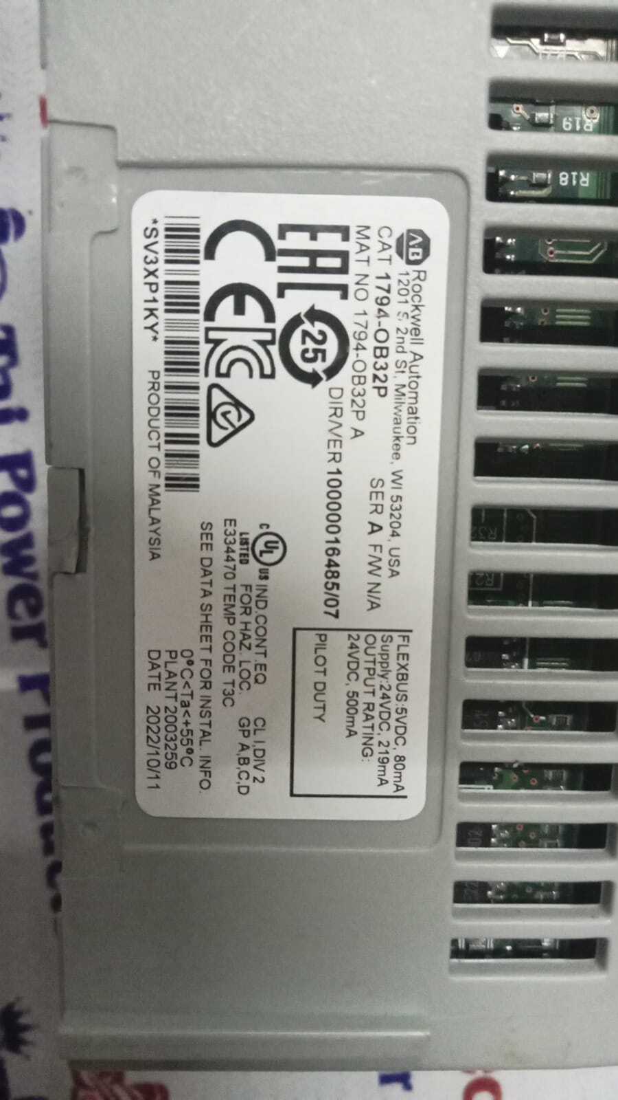 ALLEN BRADLEY 1794-OB32P PLC