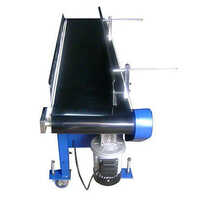 Horizontal Belt Conveyor - Material: Mild Steel