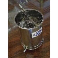 Milkmaster Honey Extractor - Brix (%): 80 A   82%