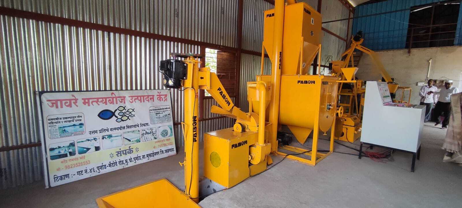 AUTOMATIC FLOTING FISH FEED PLANT 200-225 KG HOUR