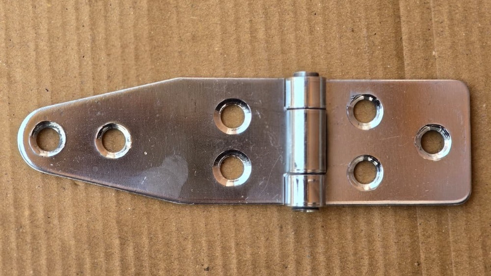 Ss 7 Hole Strap Hinge (Boat Type / T-Shape Hinge) In Stainless Steel - Color: Silver