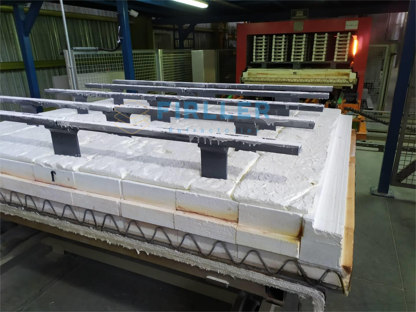 Kiln Furniture Nitride Bonded Silicon Carbide (NSiC) Square Beam Support