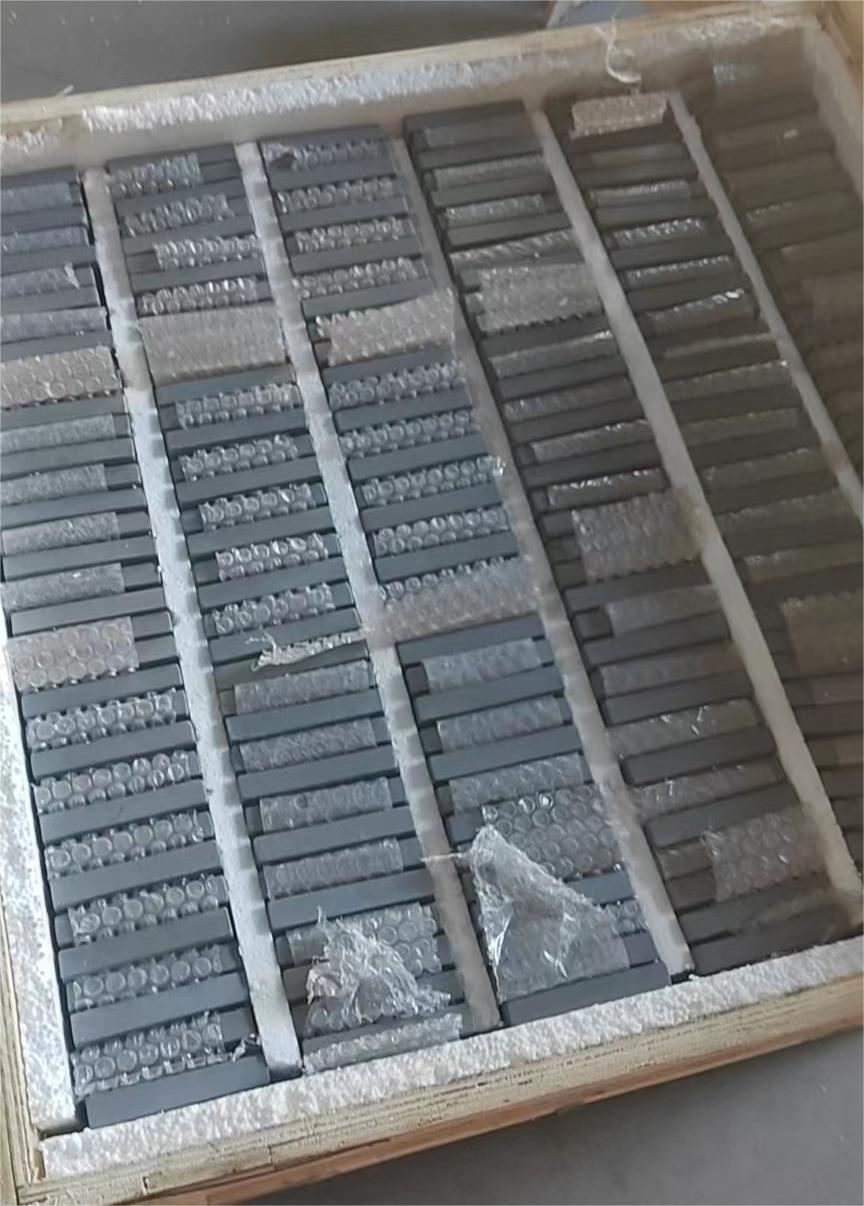 Silicon Carbide SiSiC Liners/ Tiles