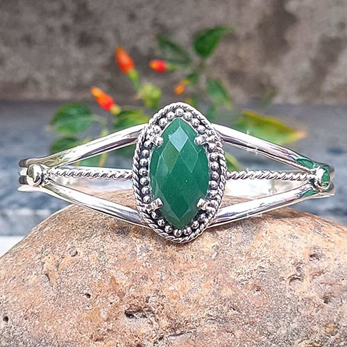 Natural Green Jade Bangle