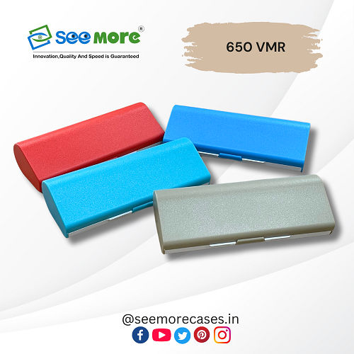 Fashionable Plastic Eyewear Case