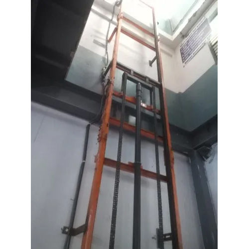 20 Feet Hydraulic Goods Lift - Step Width: 230-580 Millimeter (Mm)