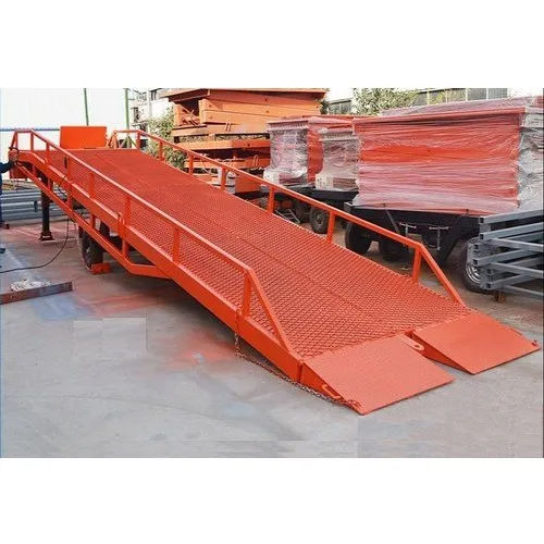 Loading Dock Ramp - Attributes: Strong