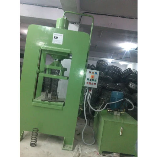 Hydraulic Deep Draw Press Machine - Customized Size Option, Vibrant Green Color, 415V Power Source, Deep Draw Capabilities for Precision Engineering