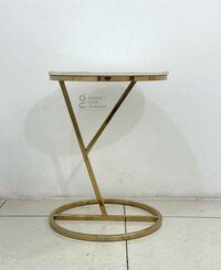 MinimalistDecor side table